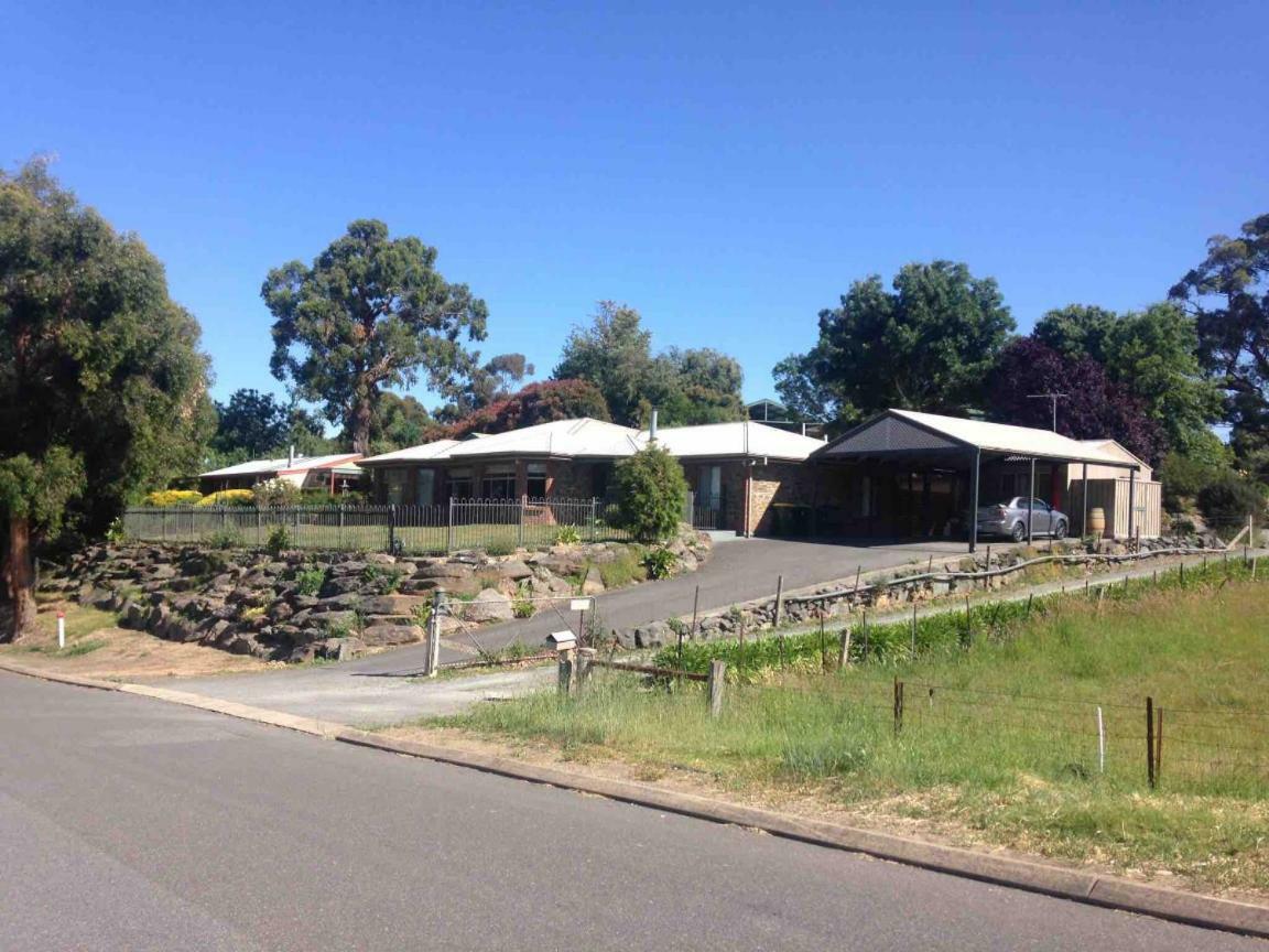 Adelaide Hills Escape Hotel Woodside Exterior photo
